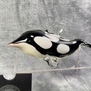SeaWorld Home Collection Glass Orca Figurine Shamu Art Glass Etched w Card